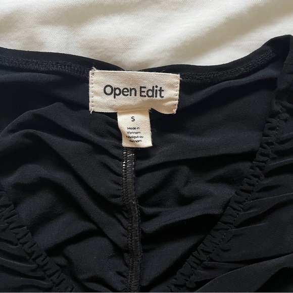 Slinky Ruched Top - Picture 4 of 6